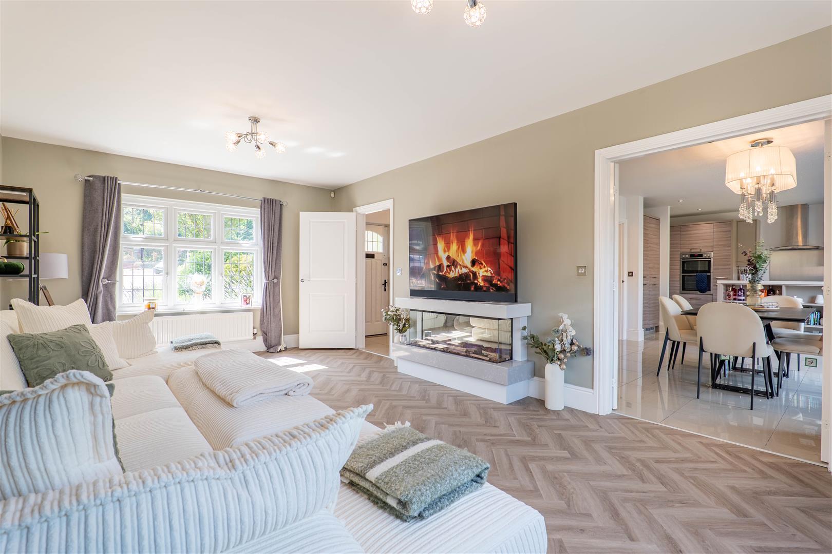 4 bed property in Kirkby Close, Chorley